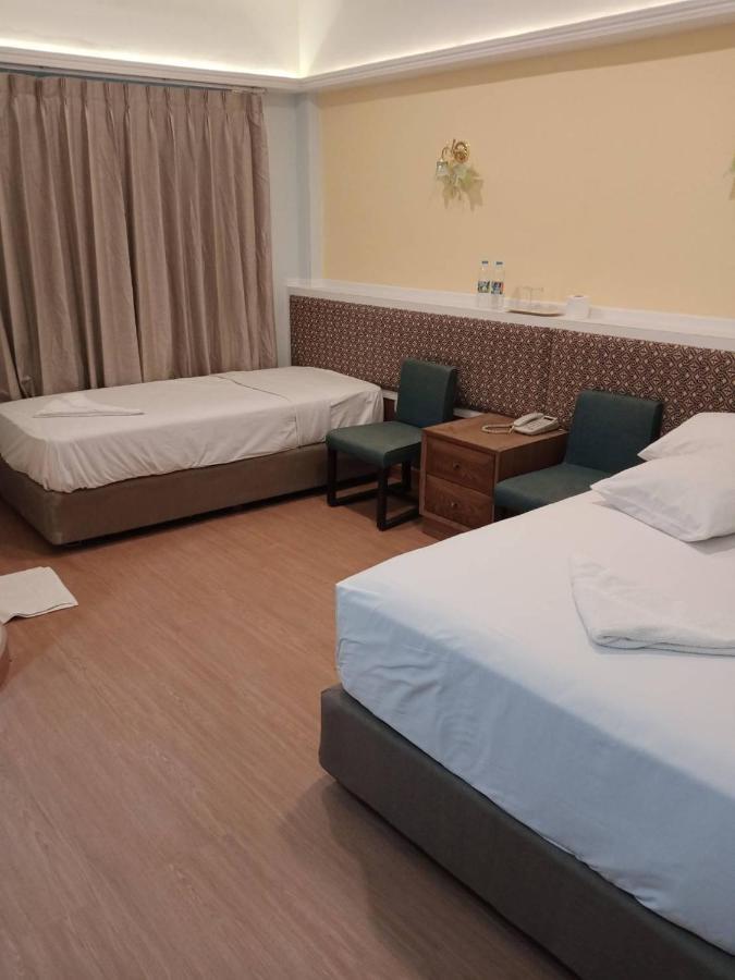 Royal Garden Home Hotel Bangkok Esterno foto