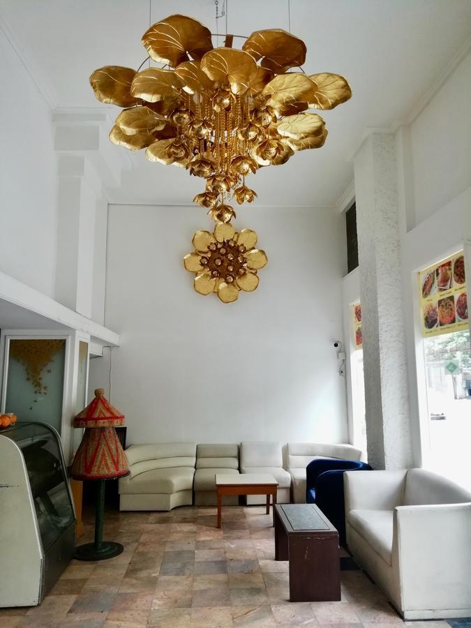 Royal Garden Home Hotel Bangkok Esterno foto