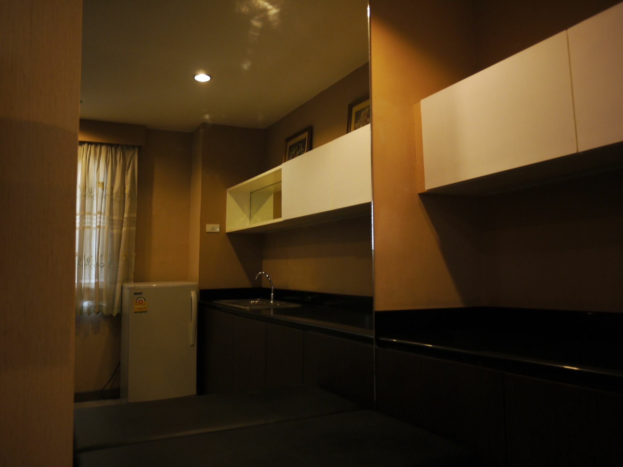 Royal Garden Home Hotel Bangkok Esterno foto